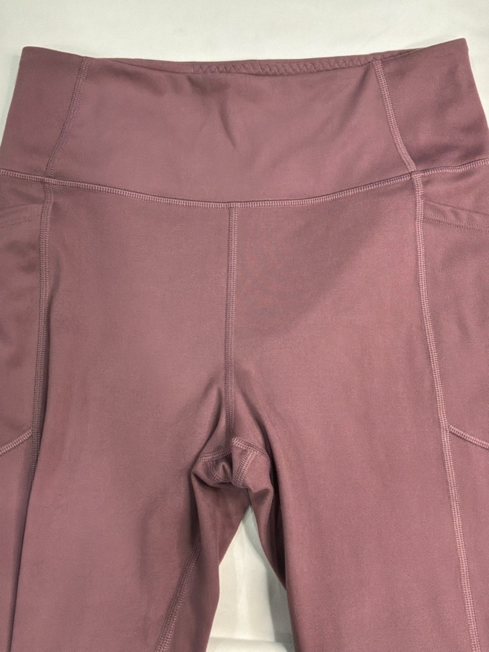Victoria Secret High-Waist Active Leggings in Mauve size 10